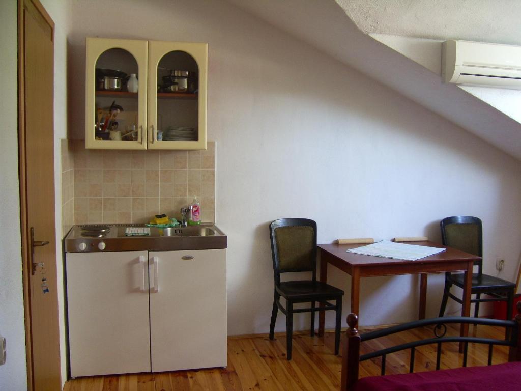 Apartments Villa More Makarska Habitación foto